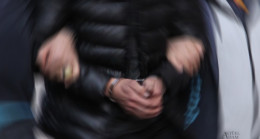 Tahliye sırasında 2 polisi yaraladılar!