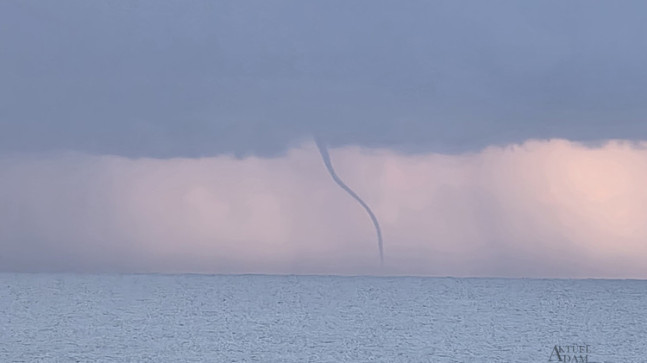 Alanya’da etkili yağış sonrası hortum görüldü