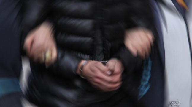 Tahliye sırasında 2 polisi yaraladılar!