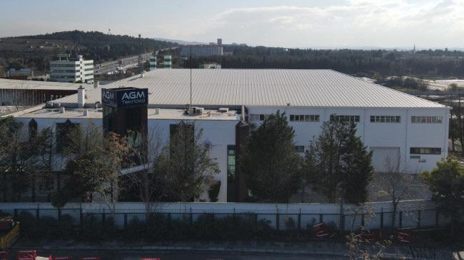 Tuzla’da 1 milyonu aşkın akıllı telefon üretti